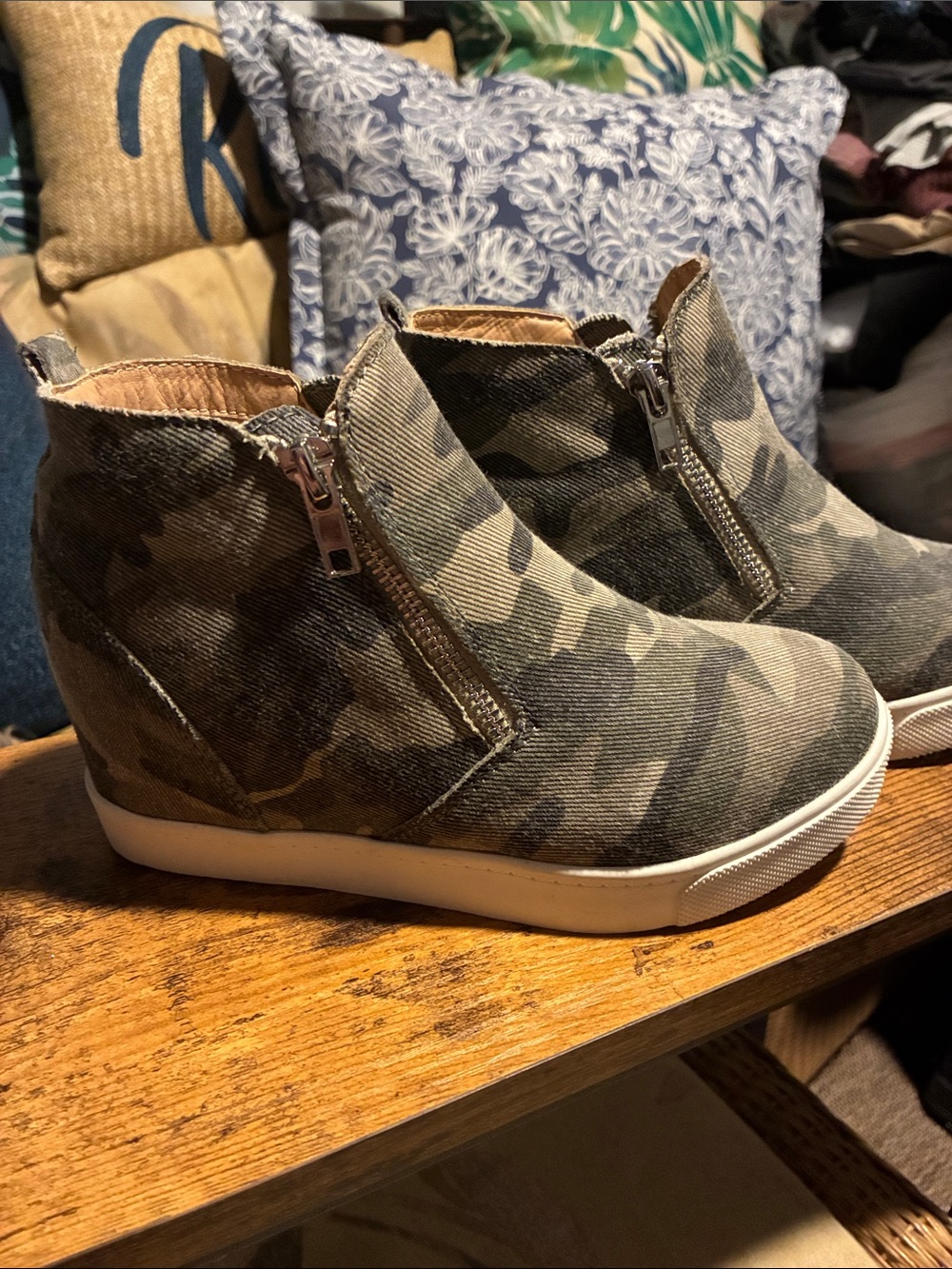 Soda Kids Camo Wedge Sneakers in Green and Brown